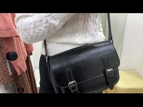 ❤️ Almenn sjálfsfróun ungrar tíkar FeralBerry með dildó í mátunarklefa Anal klám á is.classicmebel21.ru